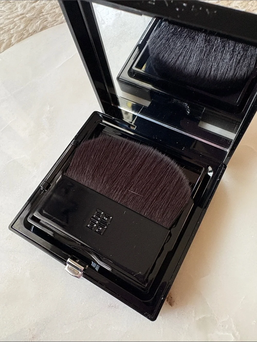 Givenchy 04 Mousseline Acidulee PRISME LIBRE Pressed Powder